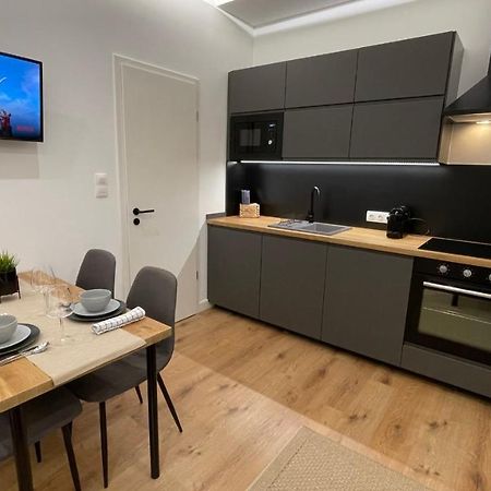 Sipsix Apartment - Modern 2 Bedroom Newly Renovated Flat With Ac In Budapest City Centre Kültér fotó