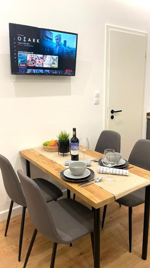 Sipsix Apartment - Modern 2 Bedroom Newly Renovated Flat With Ac In Budapest City Centre Kültér fotó